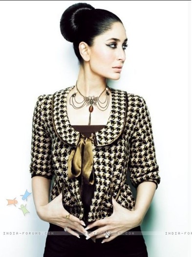 40031-kareena-kapoor
