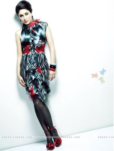 40033-kareena-kapoor