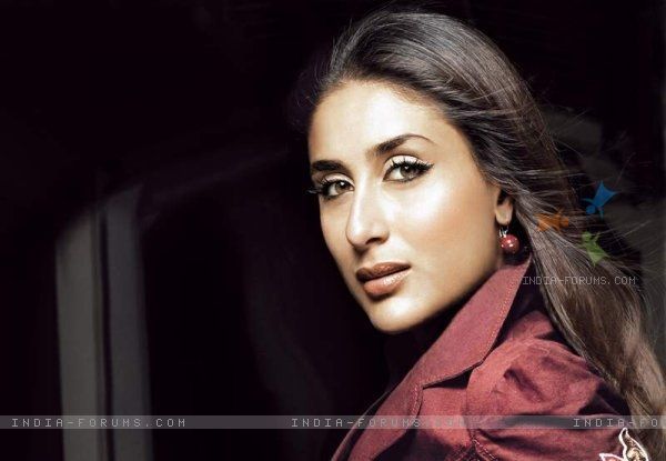14025-kareena-kapoor-1204