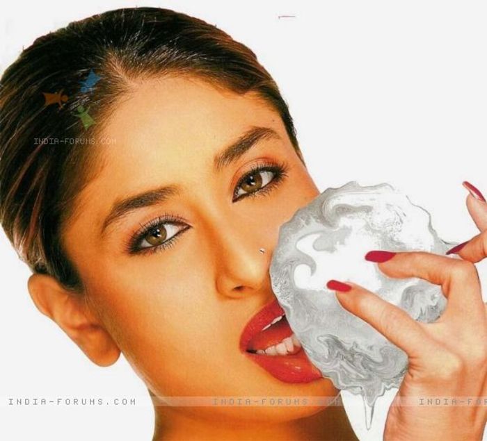 18763-kareena-kapoor