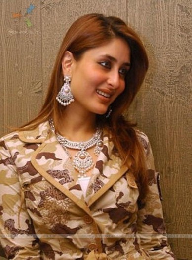 20253-kareena-kapoor - vedete indiene2
