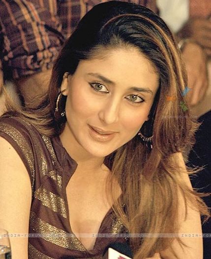 20260-kareena-kapoor - vedete indiene2