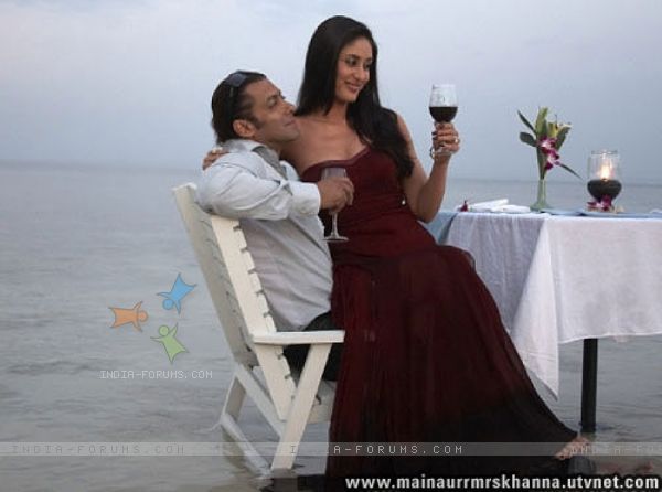 38655-romantic-scene-of-salman-and-kareena