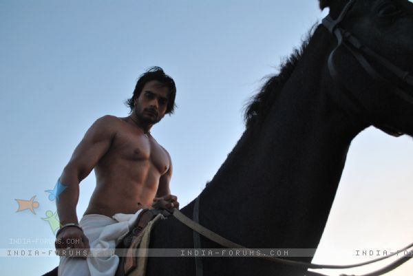 125809-angad-hasija-in-tv-show-phulwa