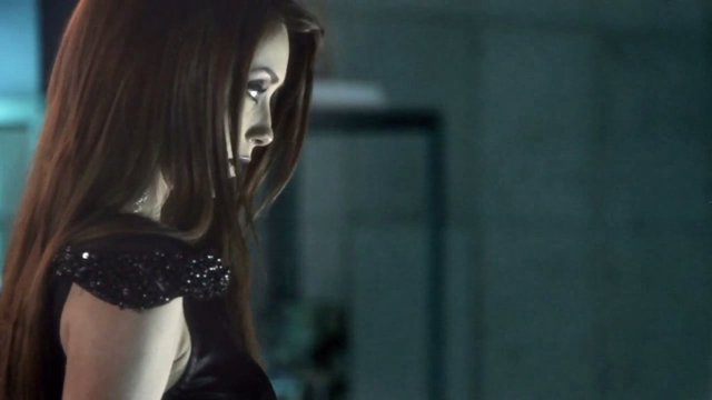 0_2822629 - Anahi-Dividida