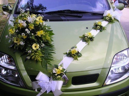 voiture de mariage décoration10