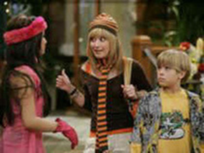 10366680_NXDBLKOEX - zack and cody ce viata minunata