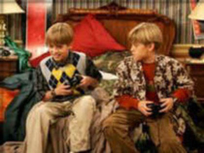 10366888_LRULTBZGJ - zack and cody ce viata minunata