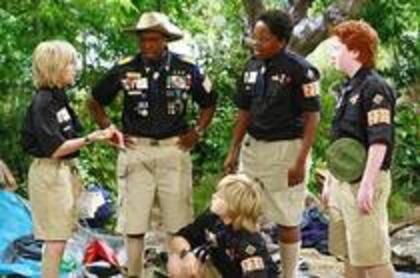 10383619_ZQCCZAMNT - zack and cody ce viata minunata