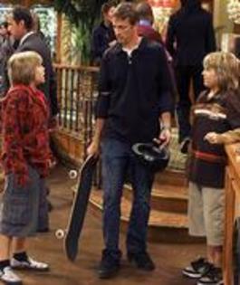 10384017_CBEPZWOHX - zack and cody ce viata minunata
