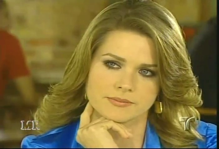 24809935hz8 - Sonya Smith