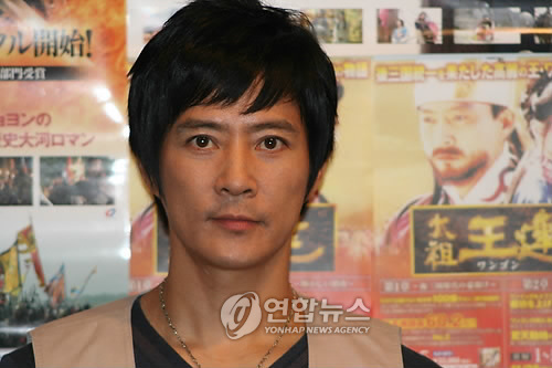 229x - Choi Soo Jong - poze noi