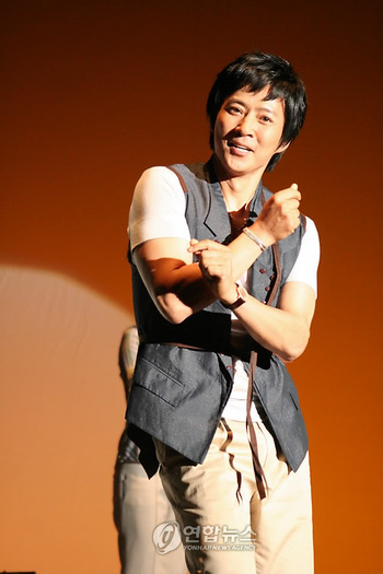 233oxb - Choi Soo Jong - poze noi