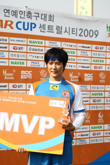 244a - Choi Soo Jong - poze noi