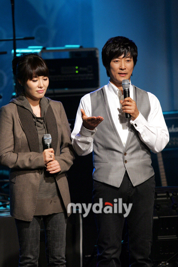 56141104 - Choi Soo Jong - poze noi