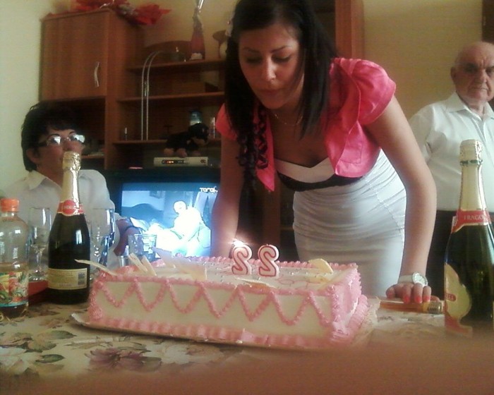 nora mea la 22 de ani