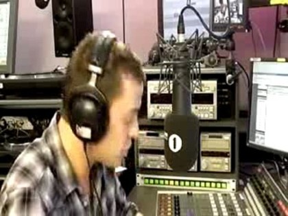 bscap0000 - Joe Jonas - The Headline Song on BBC Radio 1