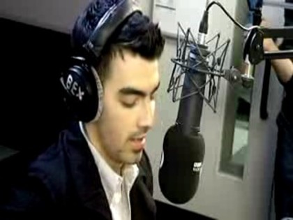 bscap0008 - Joe Jonas - The Headline Song on BBC Radio 1