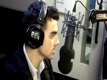 bscap0013 - Joe Jonas - The Headline Song on BBC Radio 1