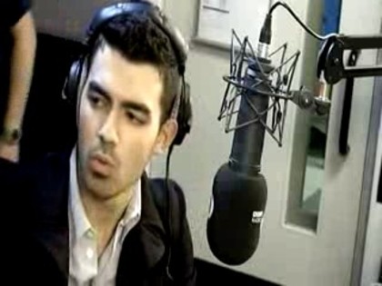 bscap0016 - Joe Jonas - The Headline Song on BBC Radio 1