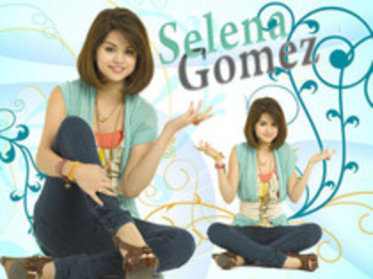 8 - Selena Gomez 000