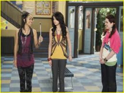 Magicienii din Waverly Place - Magicienii din Waverly Place
