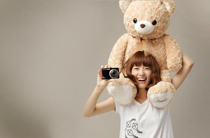  - Han Hyo Joo cu un ursuletz