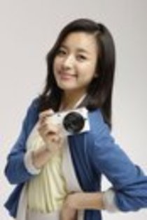 - Han Hyo Joo cu aparat photo si digital