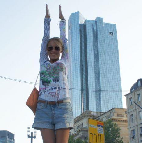 298307_241920165843946_189762177726412_638689_5915923_n