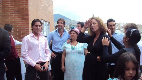25067_10150107826040304_821445303_1 - Bella calamidades
