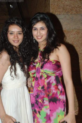 223571_116582191756570_100002143704573_145949_3925058_n - xxSukirti Kandpal-Ridhimaxx