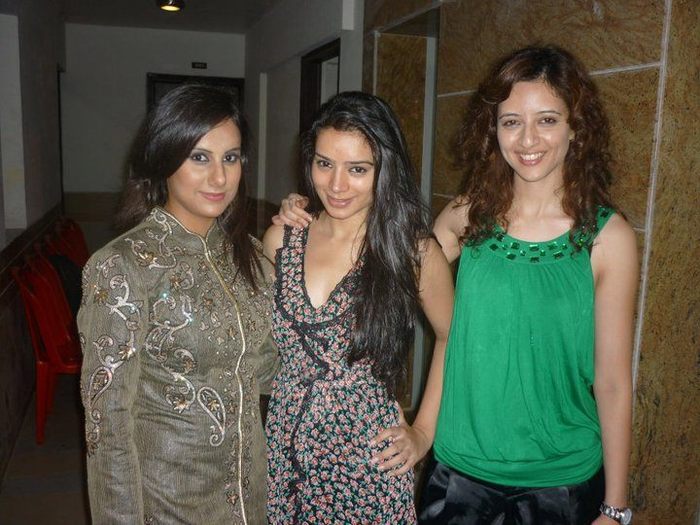 228222_118115121603277_100002143704573_157672_5388166_n - xxSukirti Kandpal-Ridhimaxx