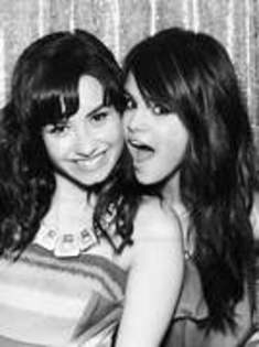 3 - Selly and Demy 4