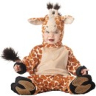 girafa - poze cu bebelusi in diferite costume
