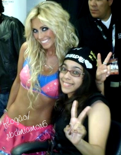 256fp5gmj6 - Anahi Peace