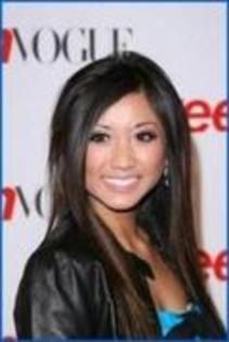 16142360_QYOSITHMK - brenda song