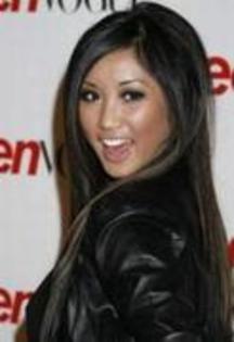 16142377_GRZHUJWAQ - brenda song