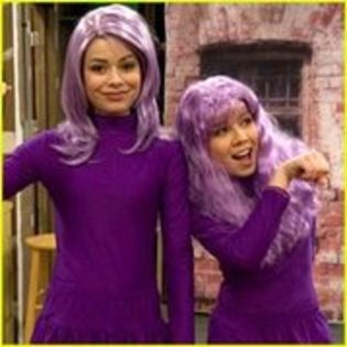 32022899_SEIUWMHUY - iCarly