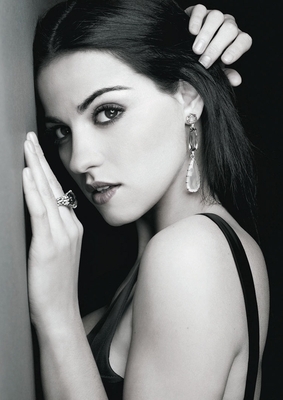 Maite Perroni poza 6