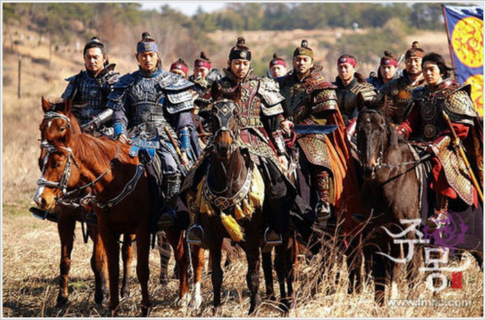 27656966_DCDOMBFRT jumong