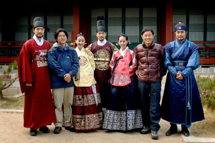 17337209_URM yi san