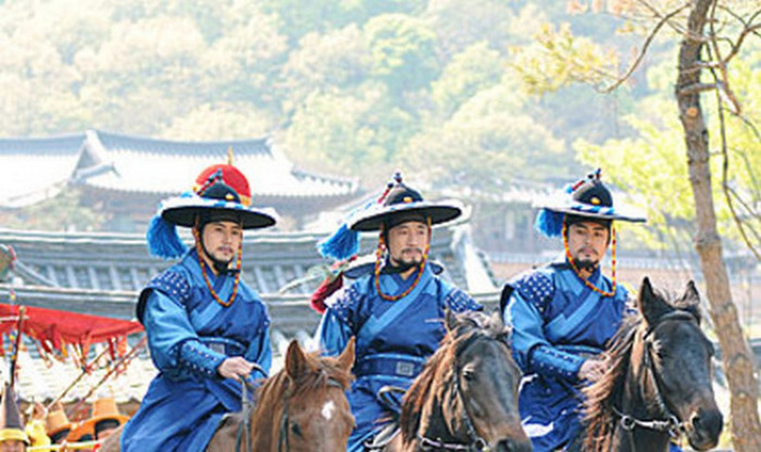 17337344_CXW yi san