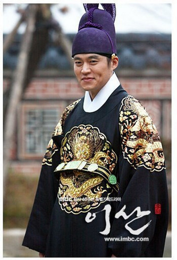 19282833_RII yi san