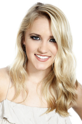 emily-osment-892835l-poza - emily osment