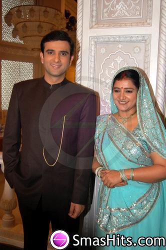 241883 - Yeh Rishta Kya Kehlata Hai-Dragoste dulce-amara