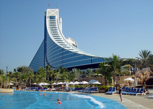 jumeirah_beach_hotel - Dubai- orasul luxului