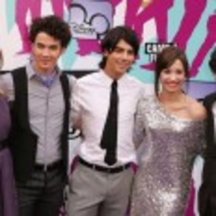 Demi_Lovato_1227561215_3 - demi lovato