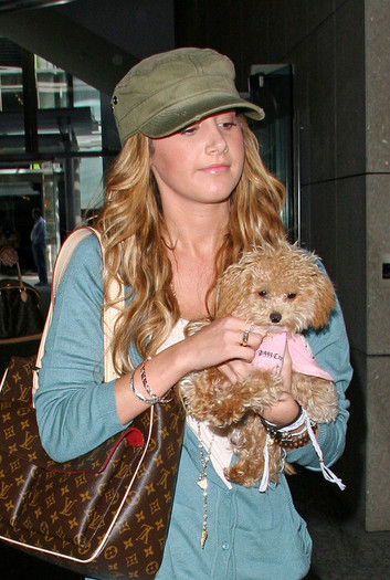 Ashley poza 6 - Poze cu Ashley Tisdale