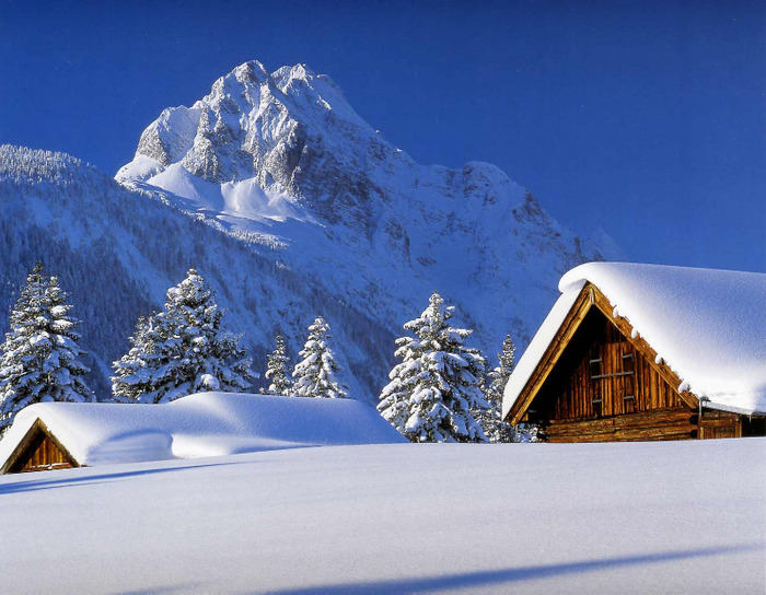 winter-house-wallpaper - Peisaje de iarna