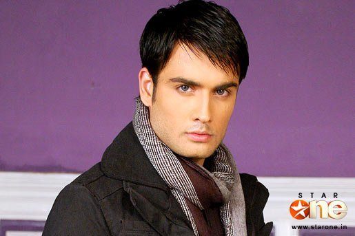 74233_172193229457944_158007917543142_607152_7053483_n - xxVivian Dsena-Abhayxx